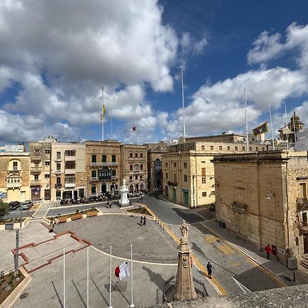 The Knight - Heritage & Art Home At Birgu Square Exterior foto