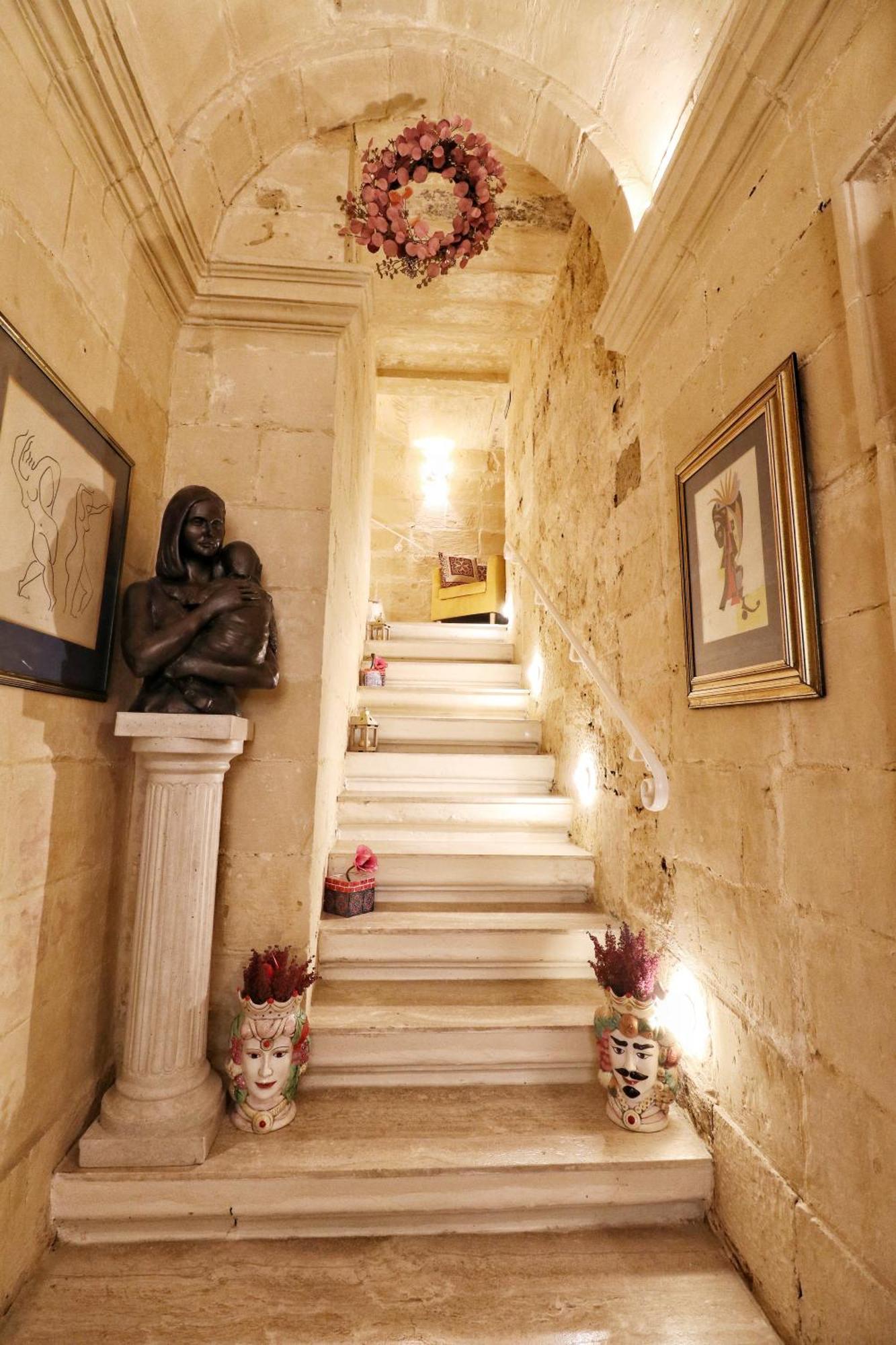 The Knight - Heritage & Art Home At Birgu Square Exterior foto