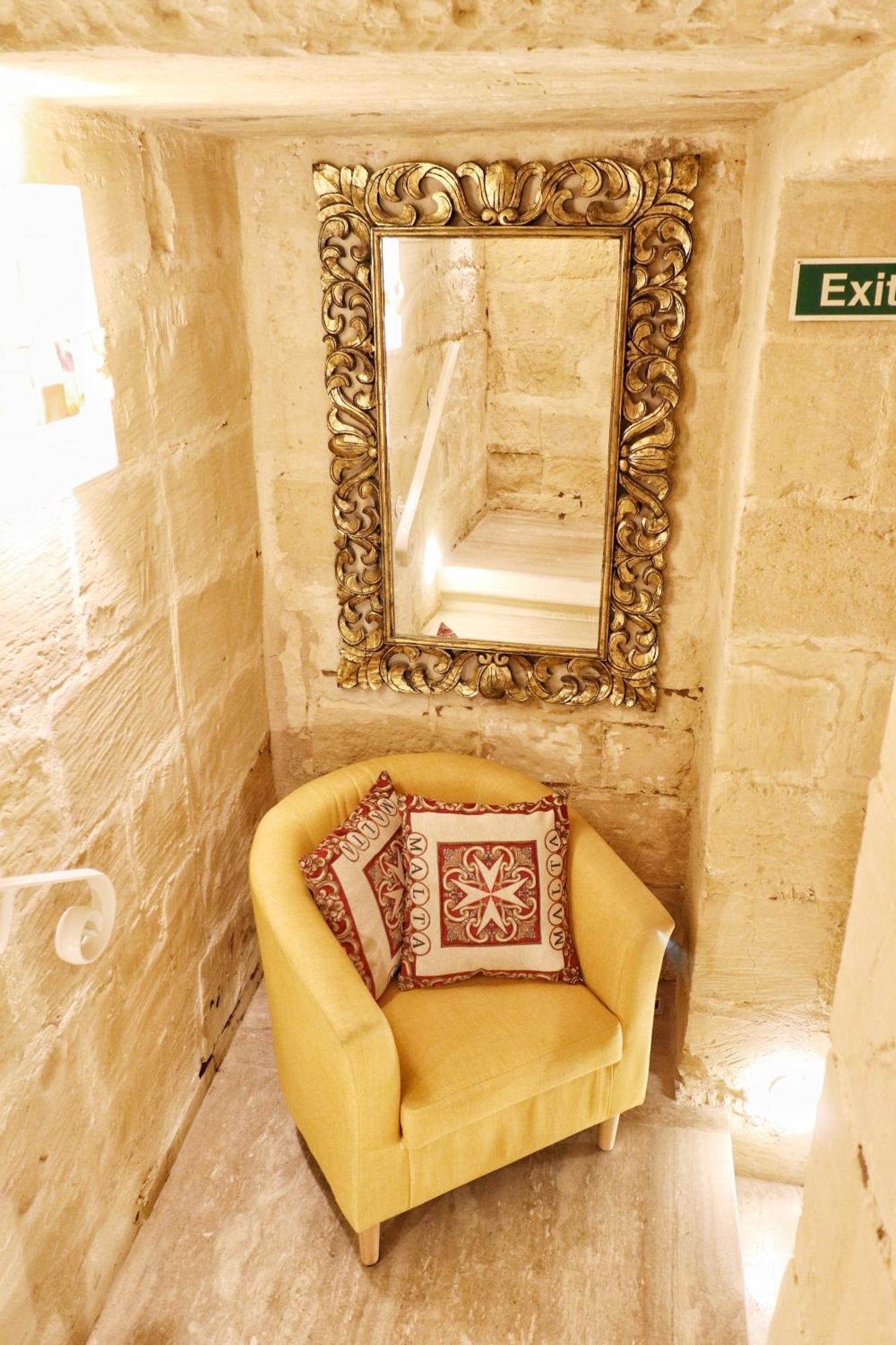 The Knight - Heritage & Art Home At Birgu Square Exterior foto