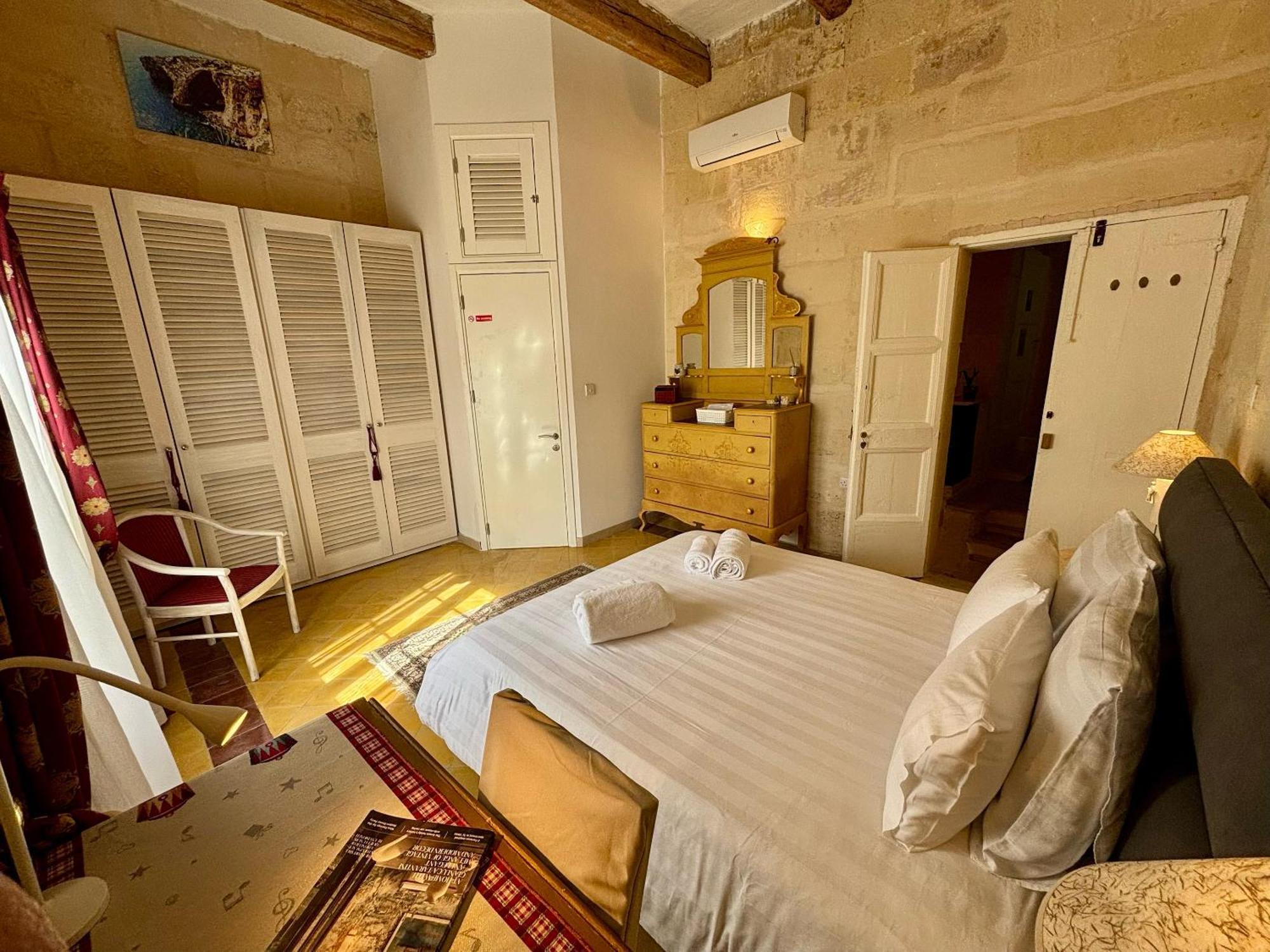 The Knight - Heritage & Art Home At Birgu Square Exterior foto